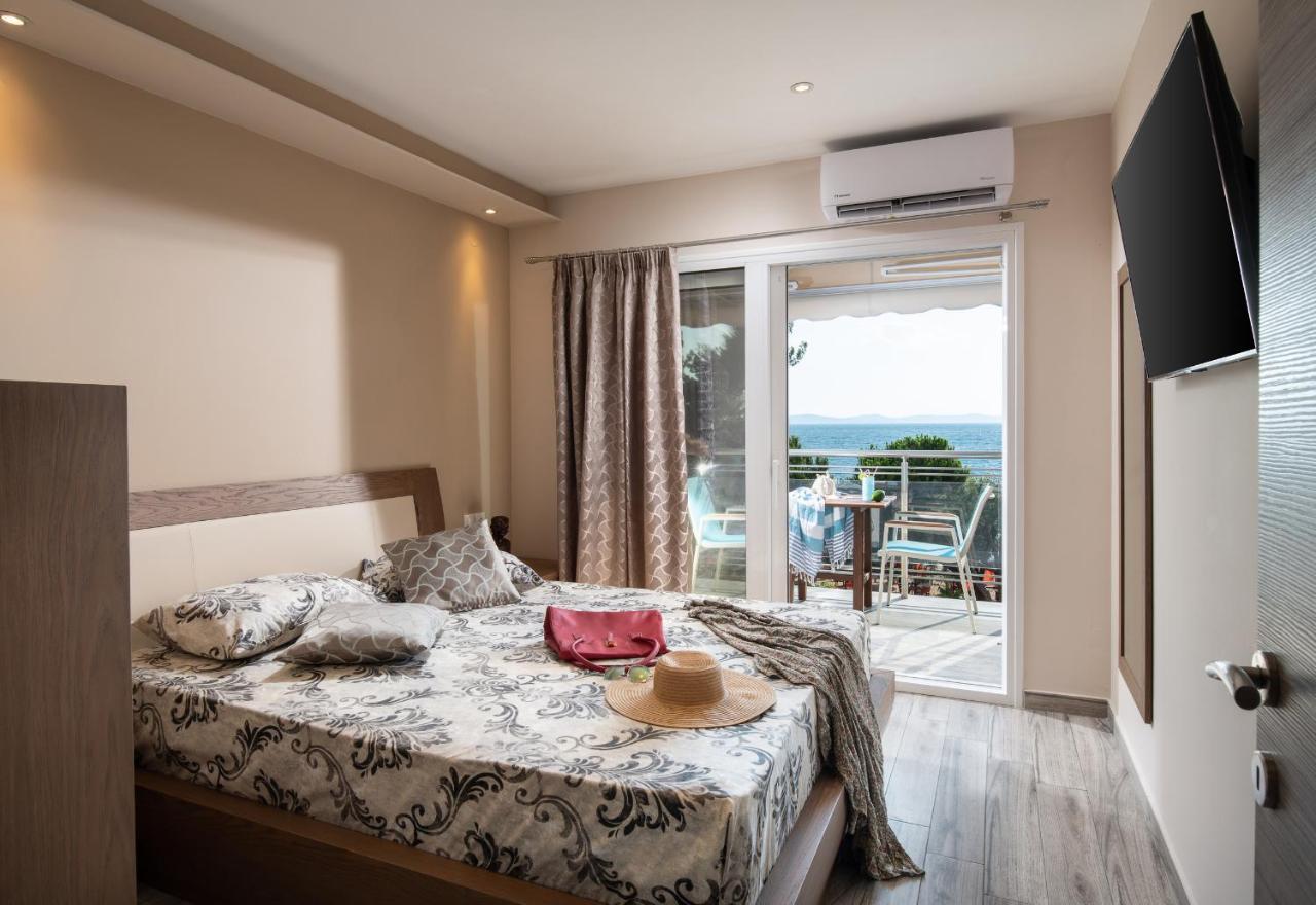 Sunset Studios - Suites With Seaview & Back Side Apartements Torone Zewnętrze zdjęcie