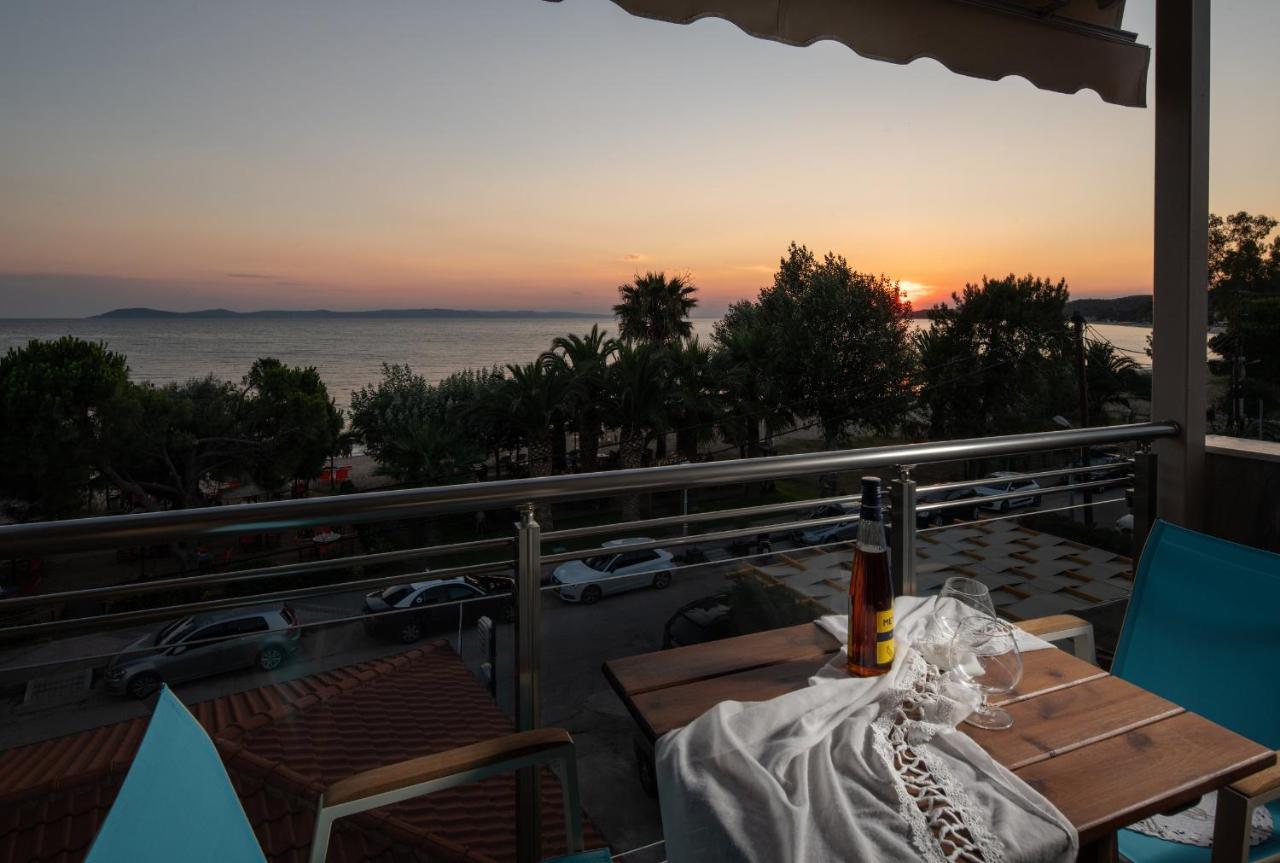 Sunset Studios - Suites With Seaview & Back Side Apartements Torone Zewnętrze zdjęcie