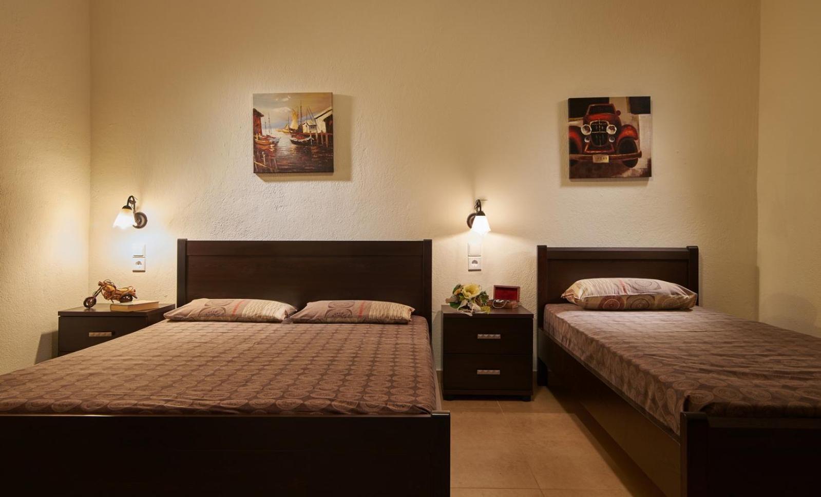 Sunset Studios - Suites With Seaview & Back Side Apartements Torone Zewnętrze zdjęcie