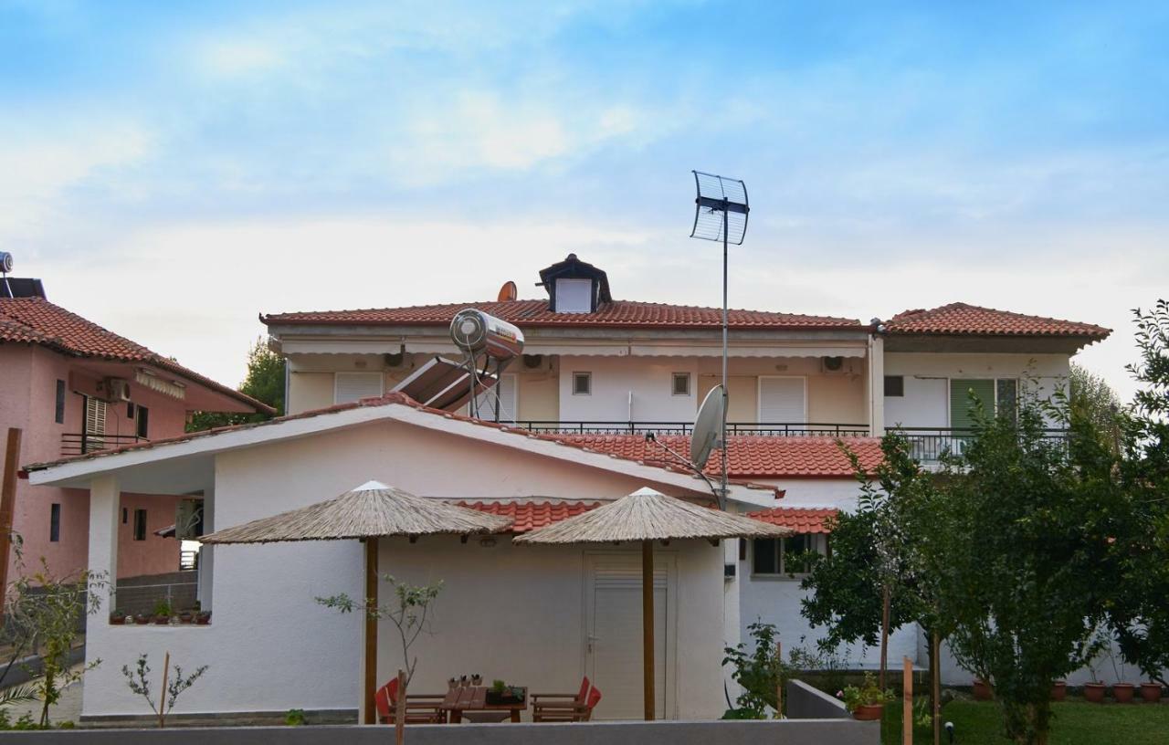 Sunset Studios - Suites With Seaview & Back Side Apartements Torone Zewnętrze zdjęcie