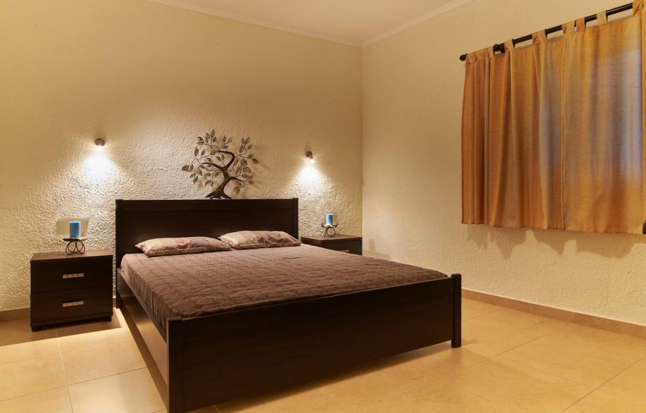 Sunset Studios - Suites With Seaview & Back Side Apartements Torone Zewnętrze zdjęcie